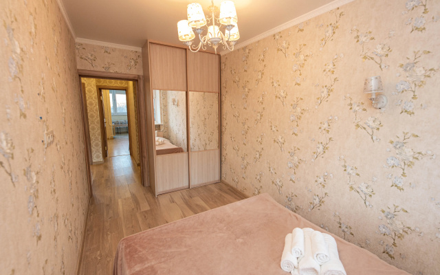 Квартира 3 комнатная квартира улица Республики,92