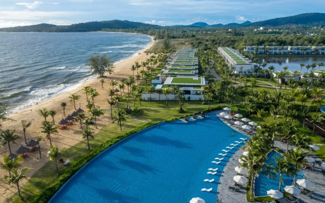 Отель Mövenpick Villas & Residences  Phu Quoc