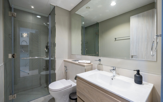 Апартаменты Keyrock Living Lakeview Escape in Business Bay