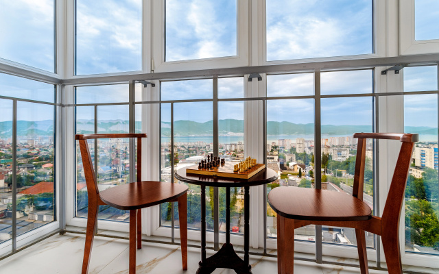 Квартира с Роскошным Видом на Море и Горы от  Home Group