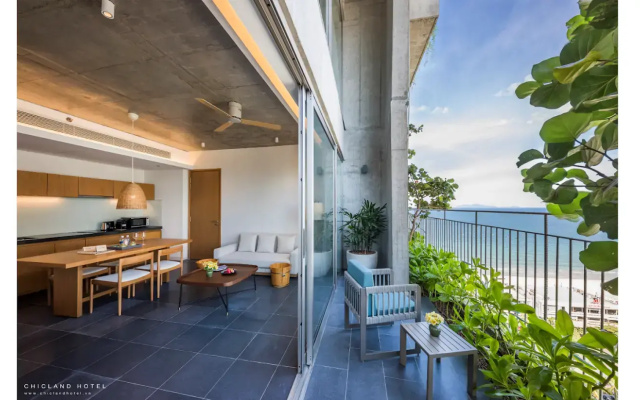 Отель Chicland Hotel Danang