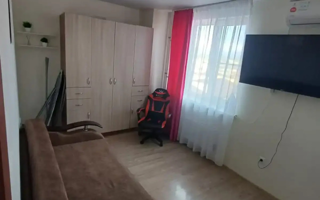 Квартира 1к рядом с ГАИ
