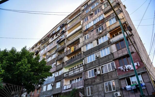 Отель Free pickup! BEST LOCATION at Rep Square Армения, Ереван - отзывы, цены и фото номеров - забронировать отель Free pickup! BEST LOCATION at Rep Square онлайн вид на фасад