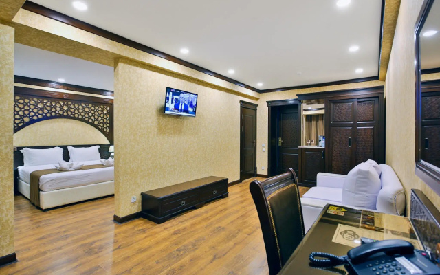 Отель Orient Star Varahsha