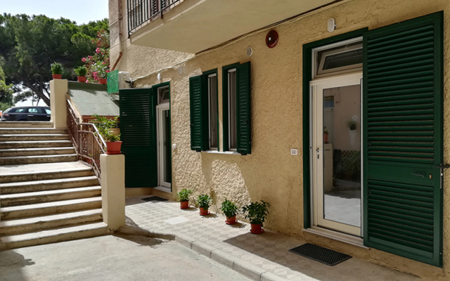 Via Marina Guest House