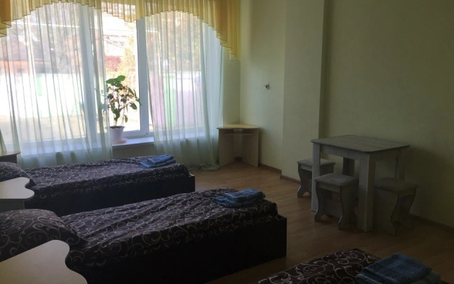 Tsentralnyij Guest House