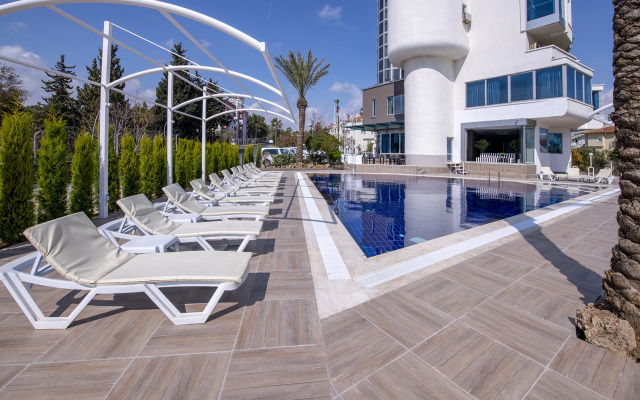 Отель Tourist Antalya