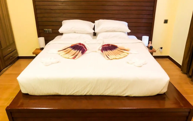 Отель Viluveli Beach Maldives