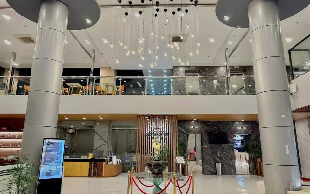 Отель Skyport