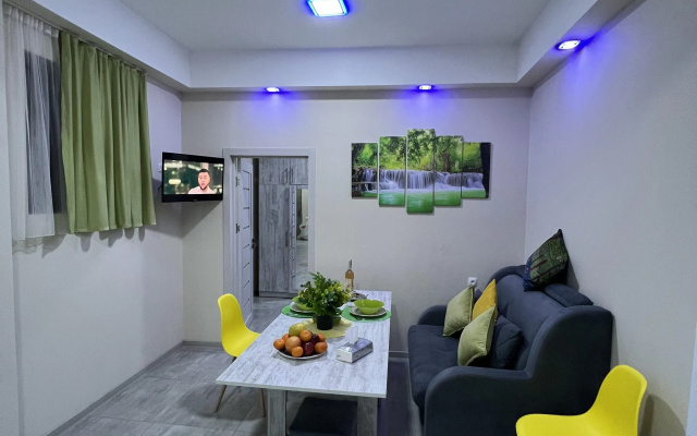 Апартаменты Comfort with Green Refreshing Interior