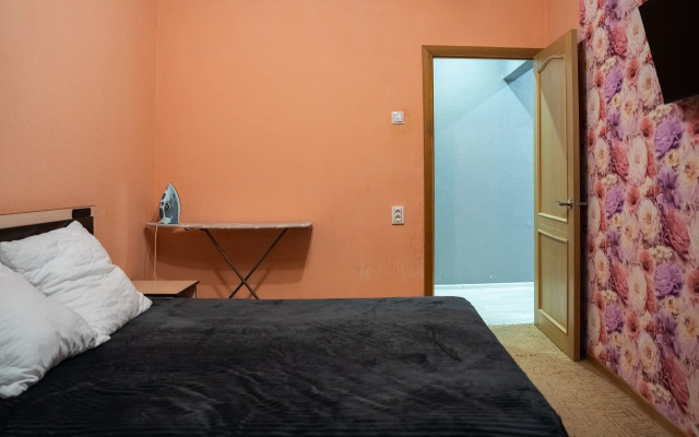 Квартира Надым Хаус с Балконом на Кедровой