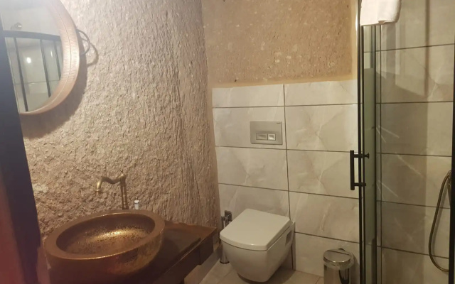 Cronos Cappadocia Cave Hotel
