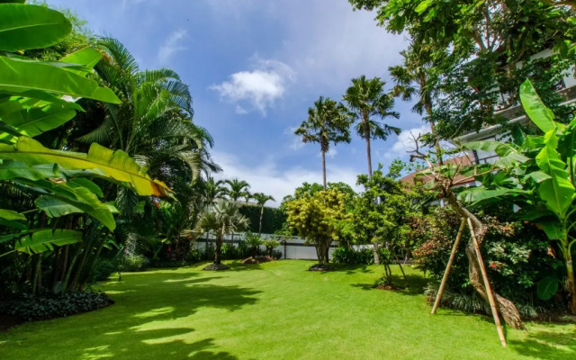 Wonderful 4BR villa 50 meters to the beach Canggu
