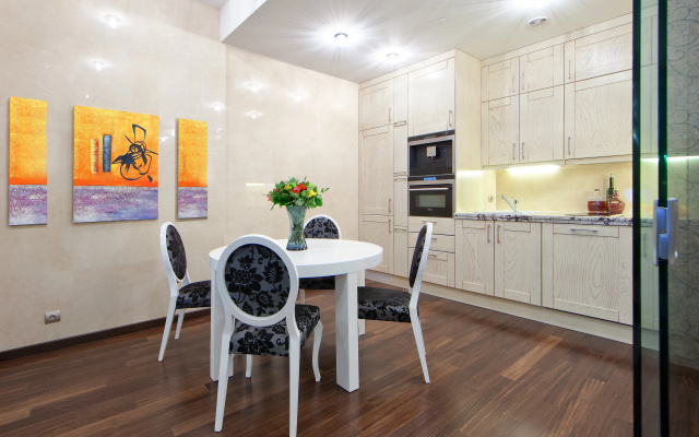 Апартаменты Golden Apartments Falcon jacuzzi on 48th floor