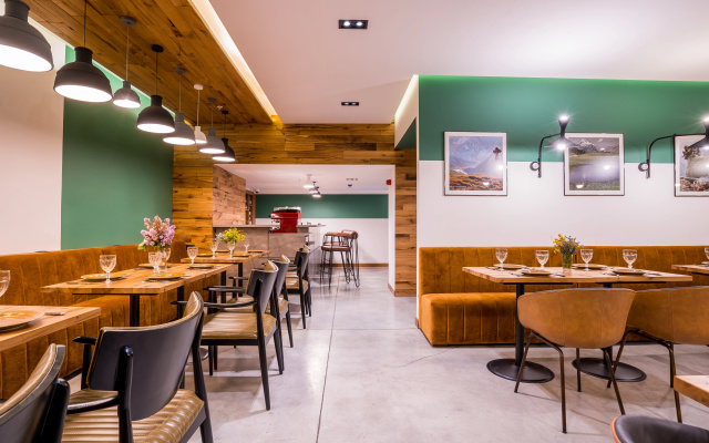 Restaurant · Stepantsminda — photo 14