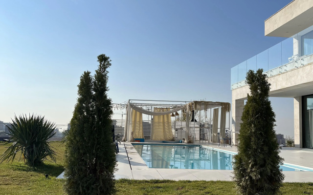 Отель White House Yerevan