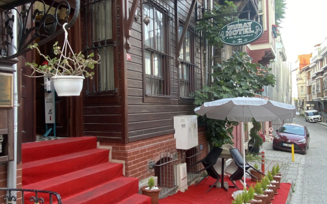 Nuray Hotel