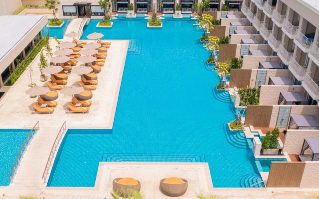 Отель M Social Hotel Phuket