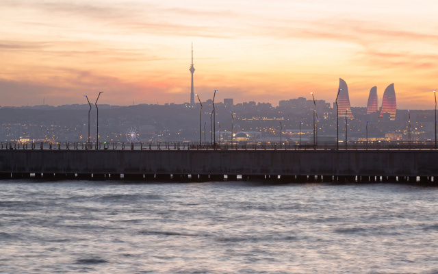 Отель Baku Marriott Hotel Boulevard