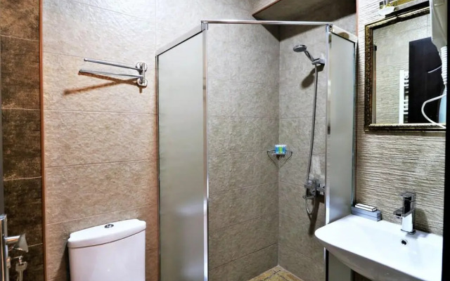Bathroom · Tbilisi — photo 16