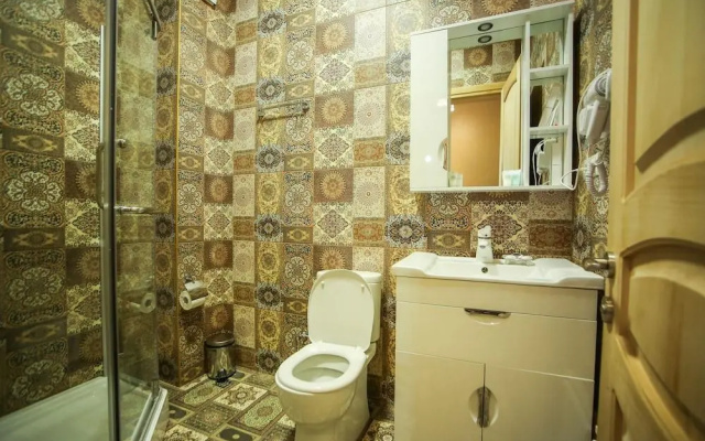 Bathroom · Tbilisi — photo 34