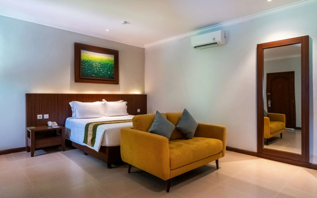 Отель Adi Dharma Hotel Legian