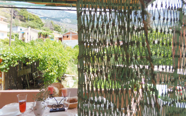 Гостевой Дом Holiday Home Capitain's House Podgora