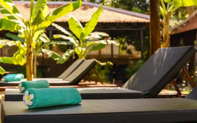 Отель Authentic Khmer Village Resort