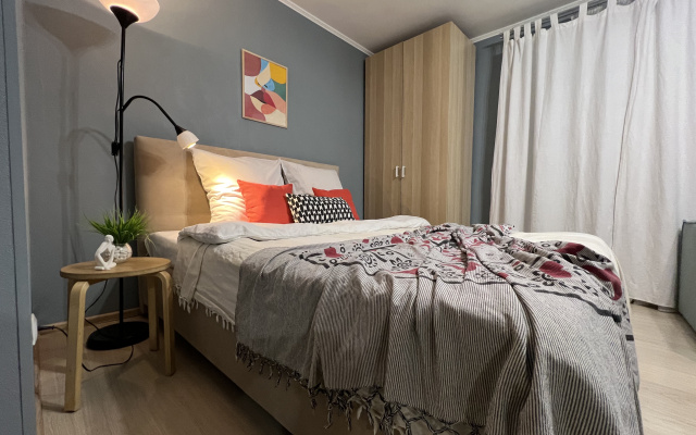 Квартира Art Room в минуте от метро Молодежная