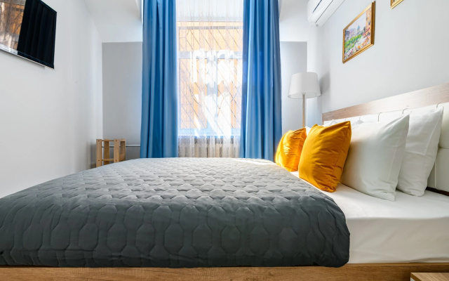Апартаменты Let Your Flat Makarova