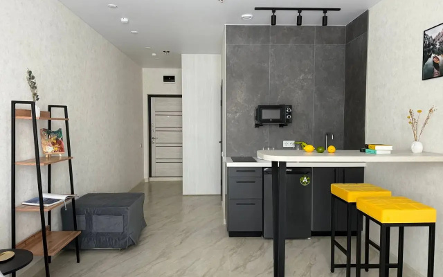 Апартаменты Prim Rooms Aura Yellow Splash