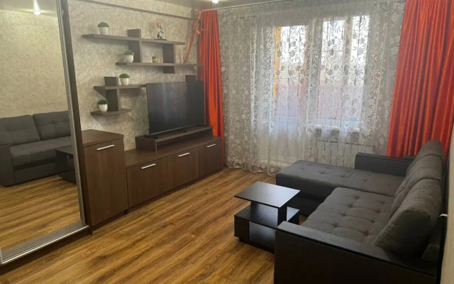 Квартира Двухкомнатная квартира рядом с аэропортом