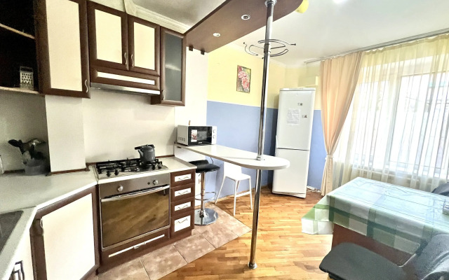 Квартира трехкомнатная на Одесском
