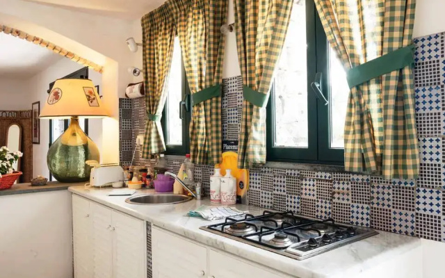 Отель B&B La Casa del Ficus