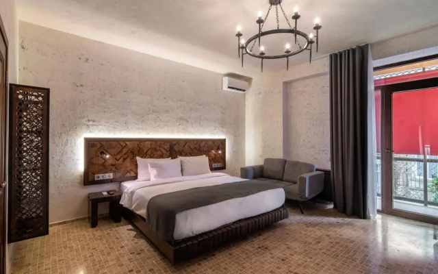 Guest rooms · Tbilisi — photo 10