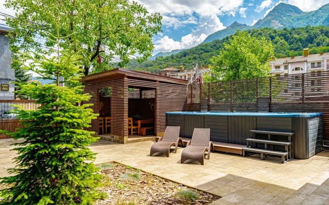 Premium Klassa S Saunoy Dzhakuzi I Parkovkoy Na 14 Gostey Chalet