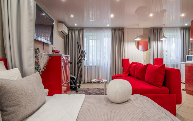 Квартира Red Bus Apartment na Mira