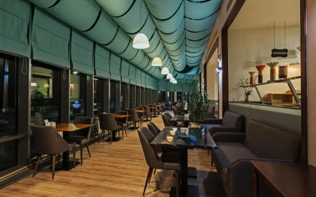 Отель Hayat Hospitality Oskemen