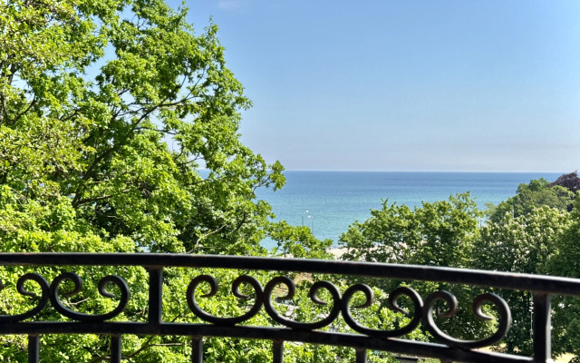 Квартира с видом на море