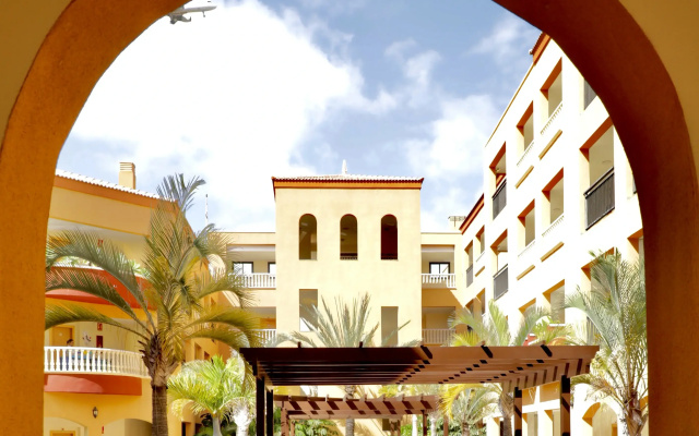 Отель Grand Muthu Golf Plaza Hotel & Spa