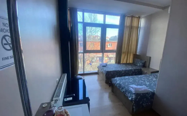 Standard Twin room (twin beds) · G&J Hotel — photo 1