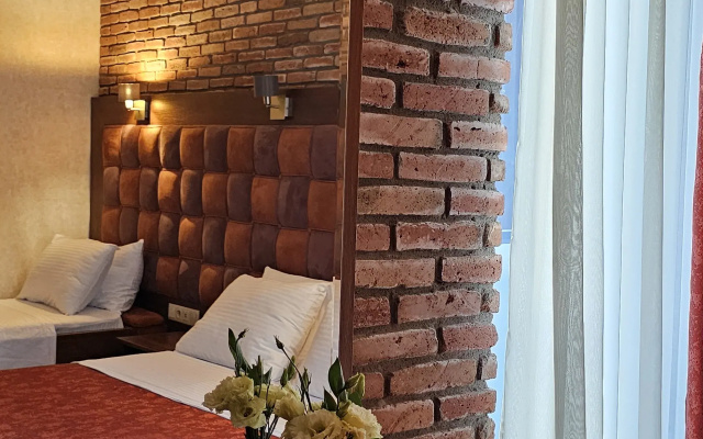 Guest rooms · Tbilisi — photo 8