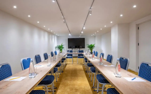 Hotel Golden Tulip Design Tbilisi