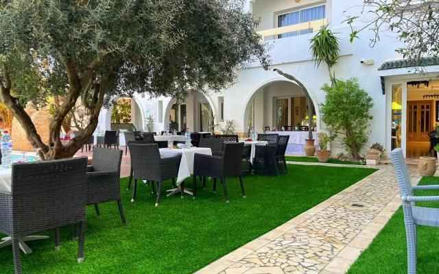 Отель  Residence Romane
