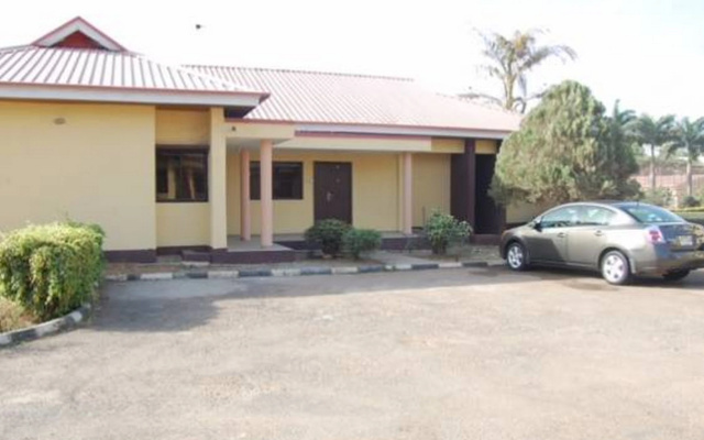 Command Guest House - Superior