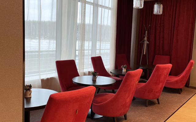 Отель Ramada by Wyndham Yekaterinburg