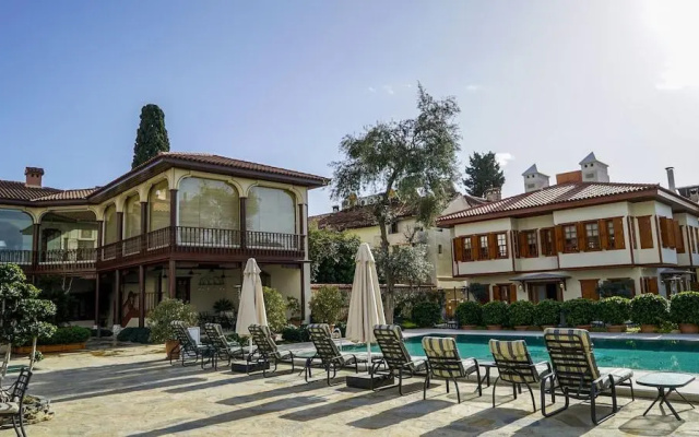 RuinAdalia Hotel
