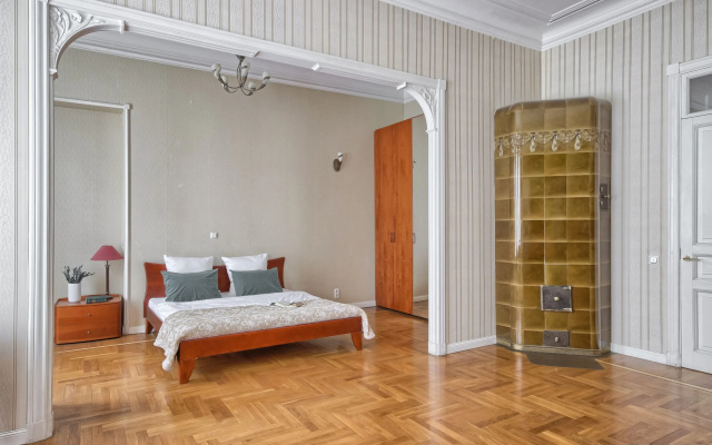 Апартаменты 1 MyhomeYourhome на Зверинской 42