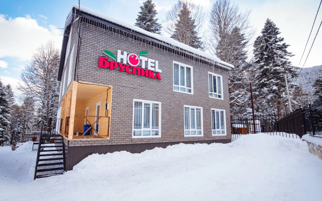 База Отдыха Hotel Brusnika