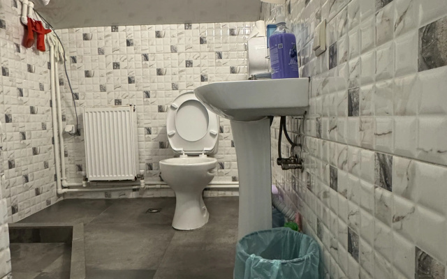 Bathroom · Batumi — photo 28
